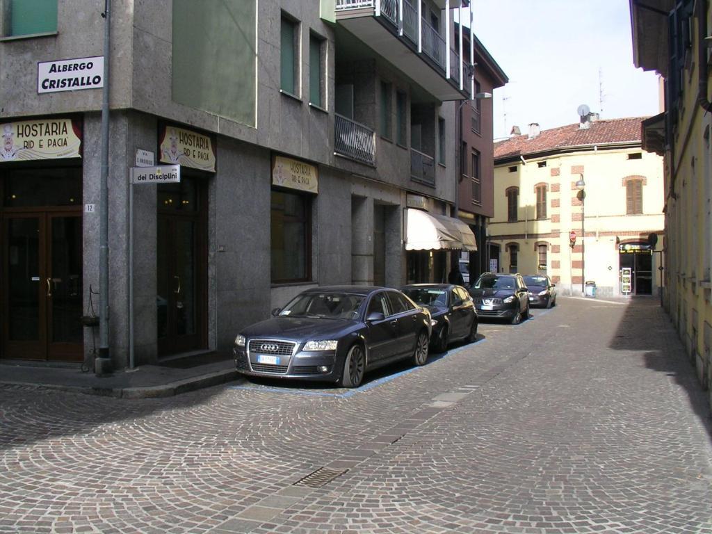 Albergo Cristallo Legnano Exterior photo